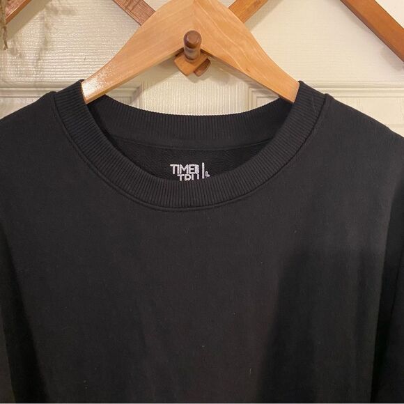 Time and Tru Black Crewneck Sweatshirt Classic Knit - Picture 4 of 8